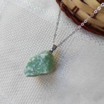 İşlenmemiş Ham Doğal Aventurin Taşı Kolye