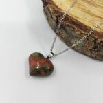 Kalp Kesim Unakit Taşı Kolye